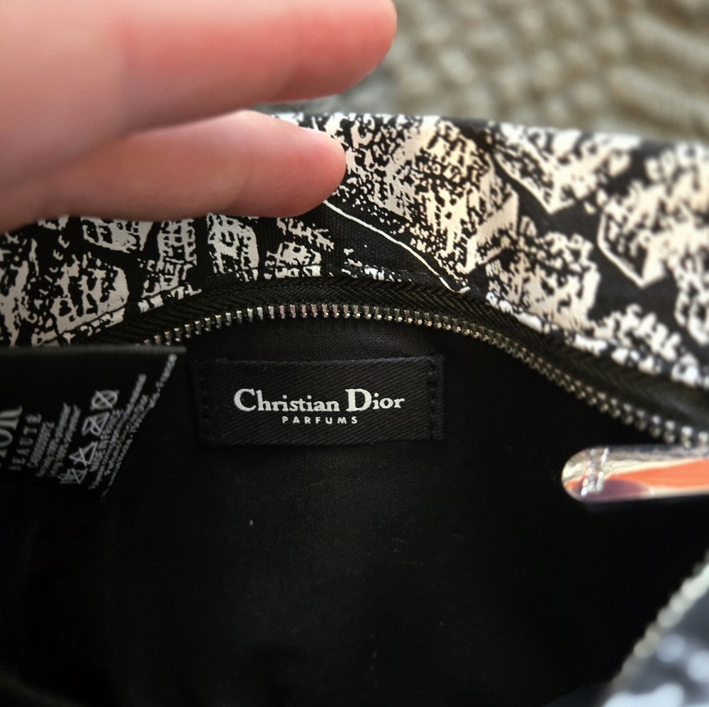 Christian Dior Black and White Canvas Pouch - Picture 4 of 5